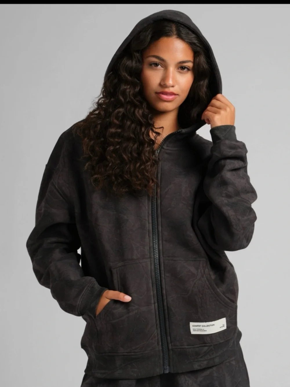 New COMFRT zip hoodie color is MIDNIGHT FOREST brand new camo collection!🖤🩶🤍 - Picture 4 of 6